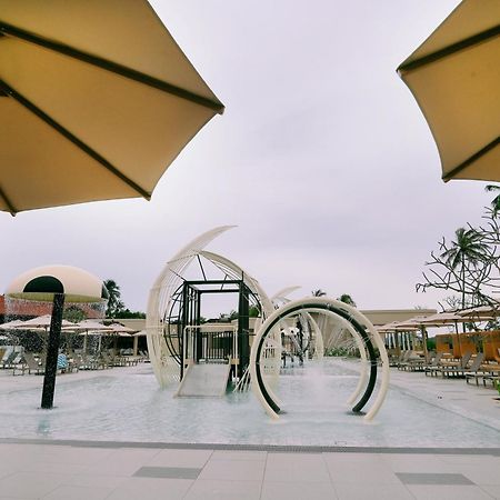 Pelangi Beach Resort And Spa لانكاوي المظهر الخارجي الصورة The pool at the resort