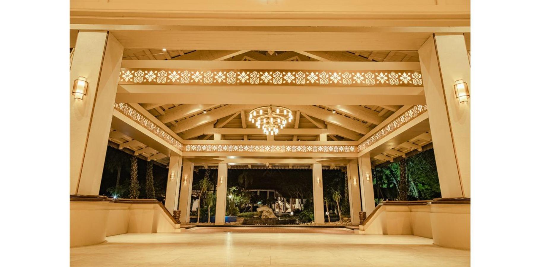 Pelangi Beach Resort And Spa لانكاوي المظهر الخارجي الصورة The lobby of the hotel