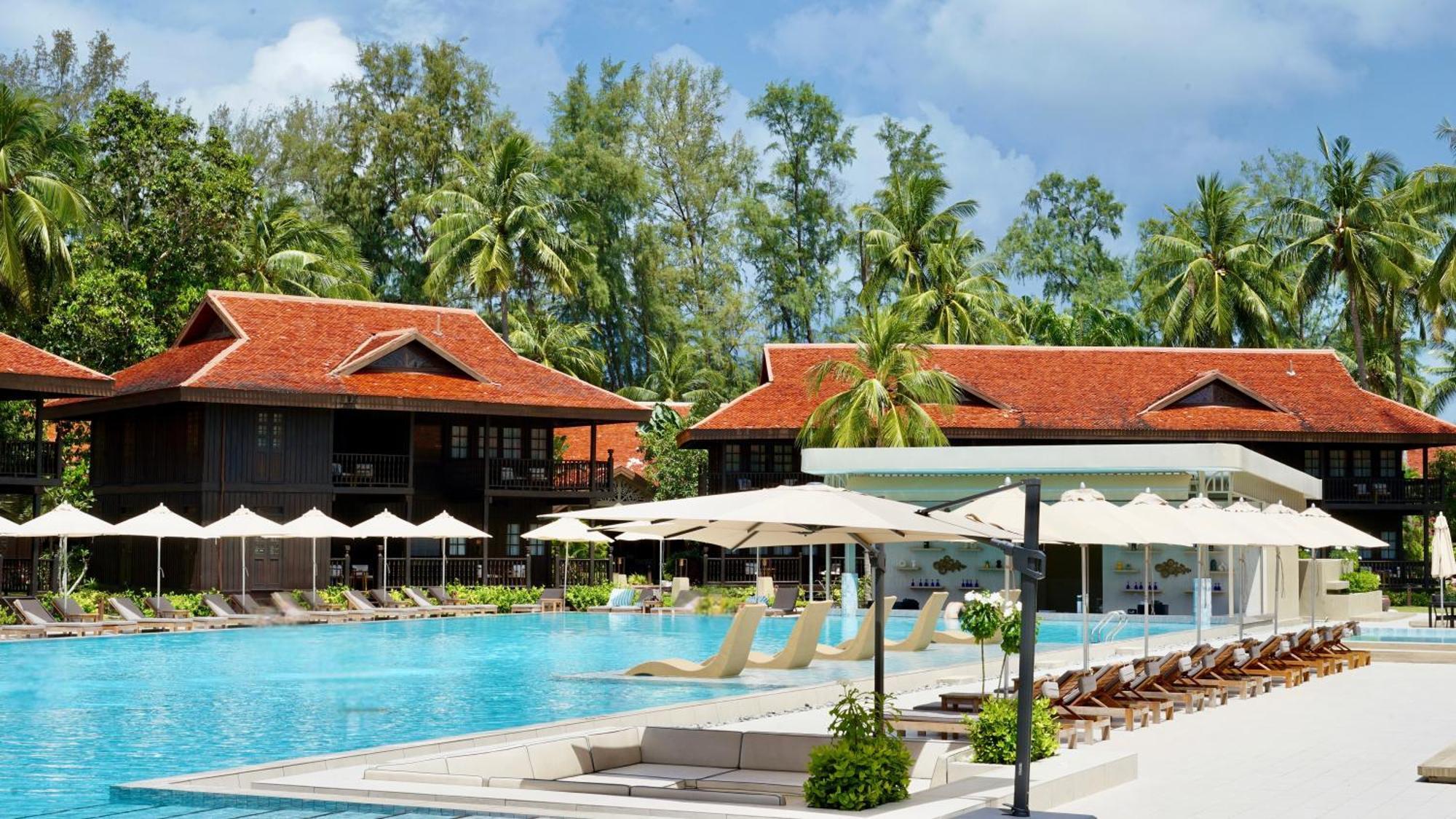 Pelangi Beach Resort And Spa لانكاوي المظهر الخارجي الصورة The swimming pool at the resort